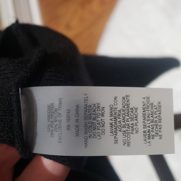 Nwt Liv Milano XL black with shiny stone sweater - Picture 7 of 12